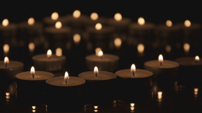gallery/videoblocks-many-cinemagraph-candles-burning-in-the-dark-beautiful-romantic-video_soidejtrg_thumbnail-full01
